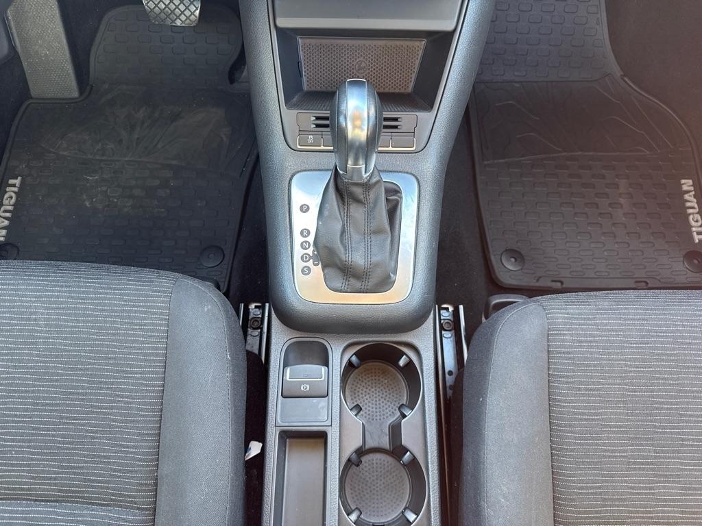 Volkswagen Tiguan S 2013