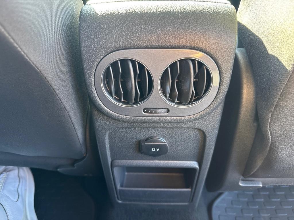 Volkswagen Tiguan S 2013