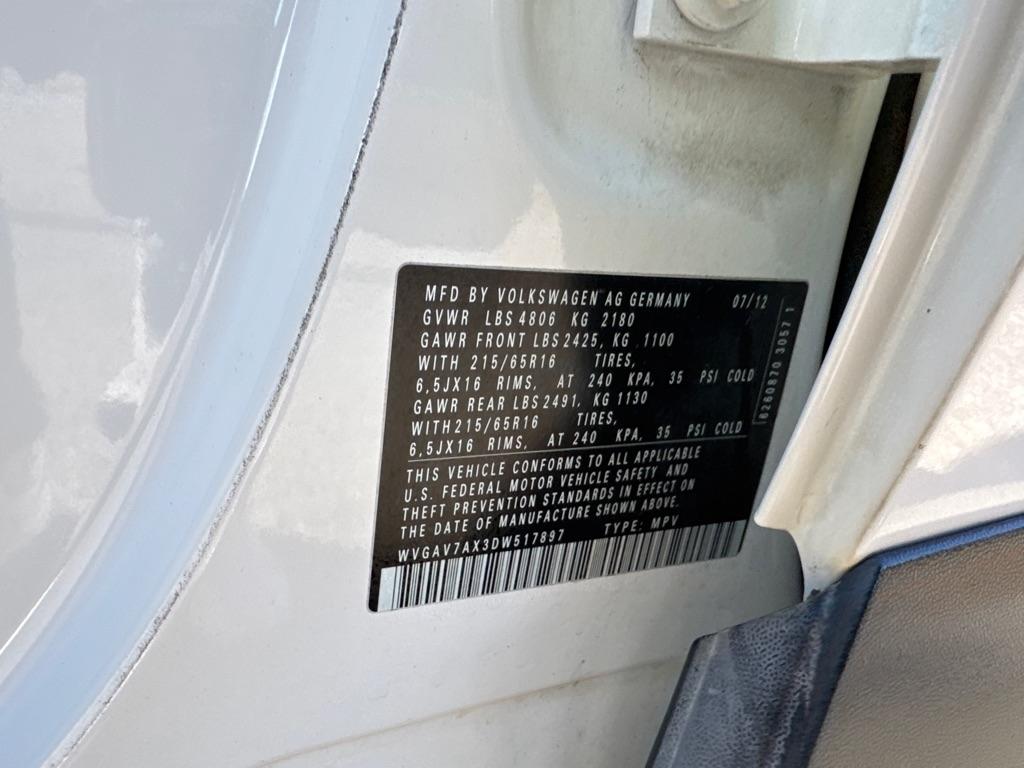 Volkswagen Tiguan S 2013