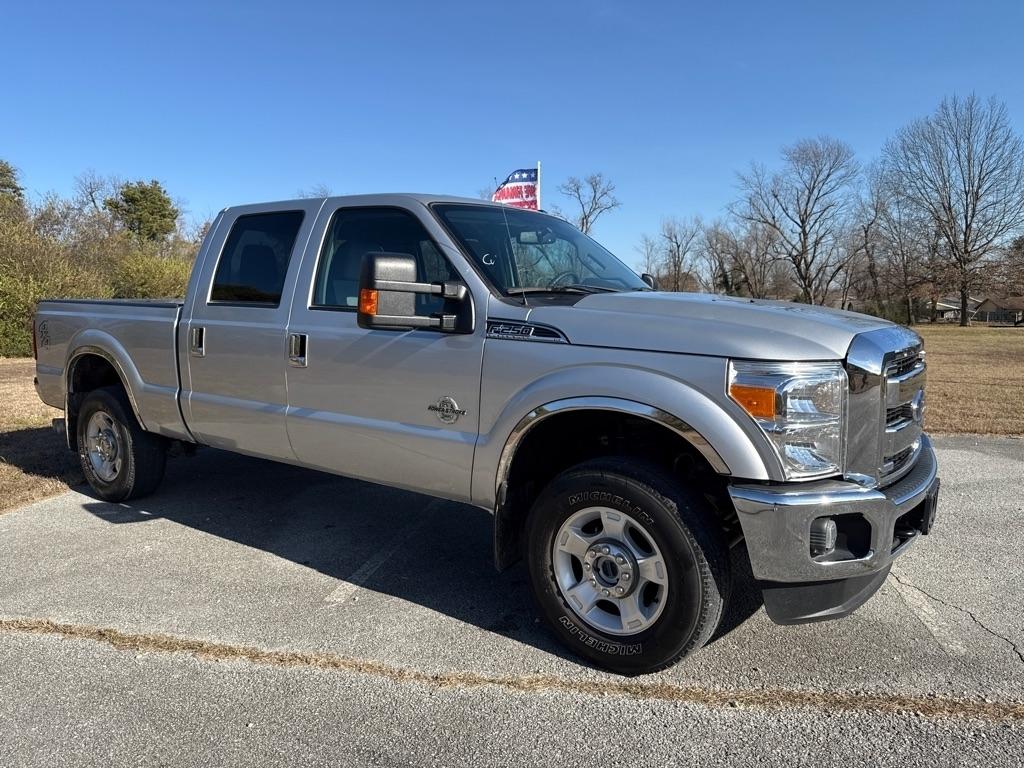 Ford Super Duty F-250 SRW Lariat Crew Cab 4WD 2016