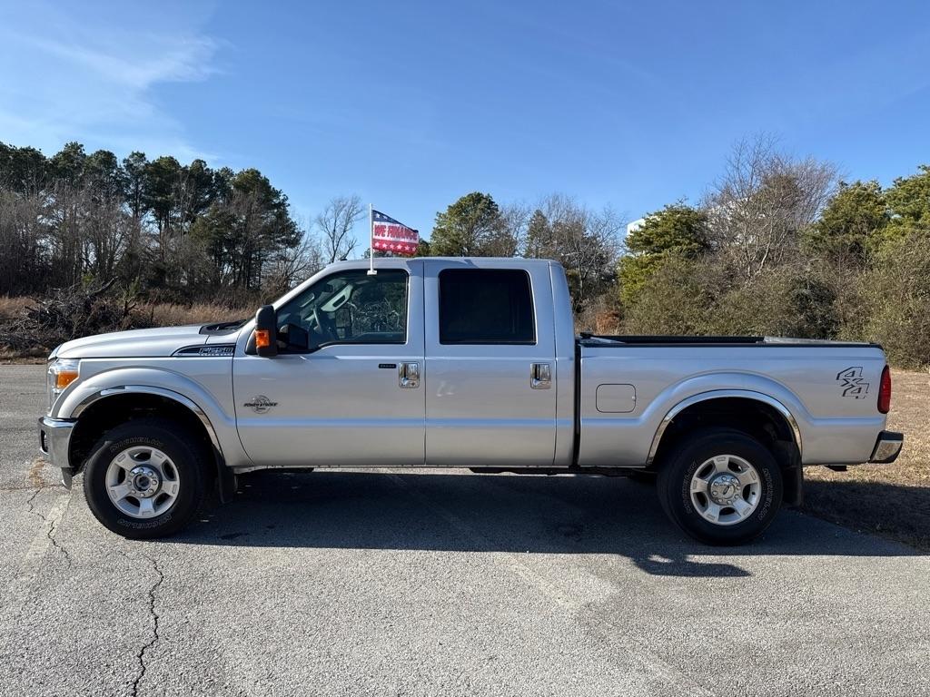 Ford Super Duty F-250 SRW Lariat Crew Cab 4WD 2016