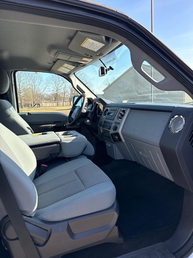 Ford Super Duty F-250 SRW Lariat Crew Cab 4WD 2016