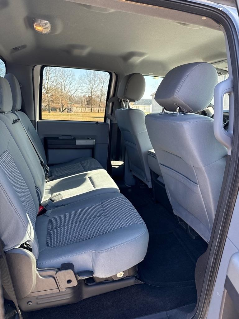 Ford Super Duty F-250 SRW Lariat Crew Cab 4WD 2016