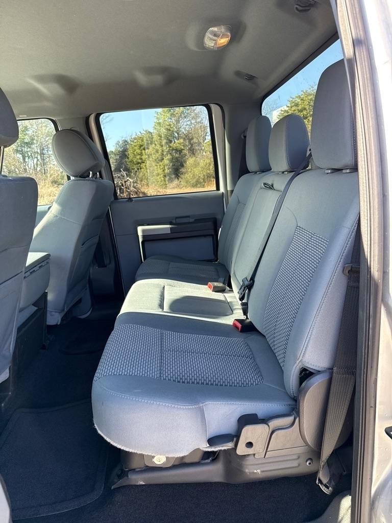 Ford Super Duty F-250 SRW Lariat Crew Cab 4WD 2016