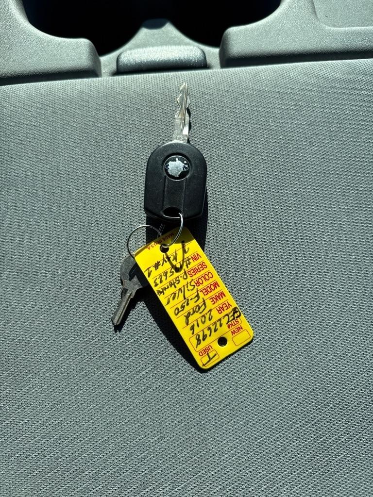 Ford Super Duty F-250 SRW Lariat Crew Cab 4WD 2016