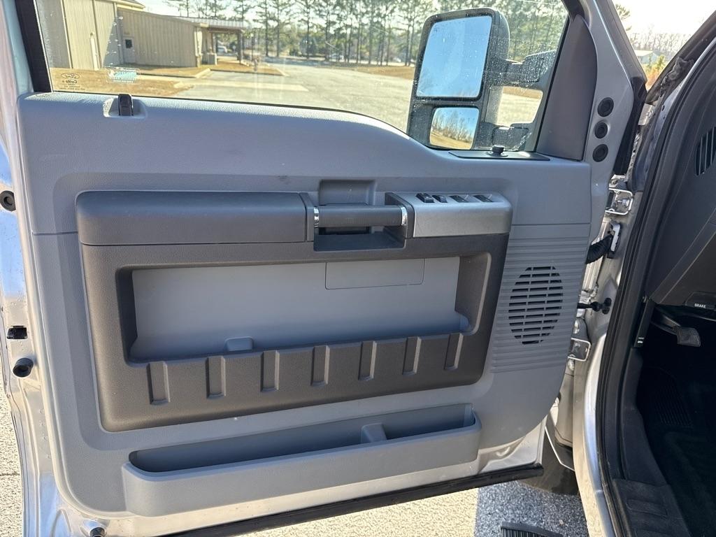 Ford Super Duty F-250 SRW Lariat Crew Cab 4WD 2016