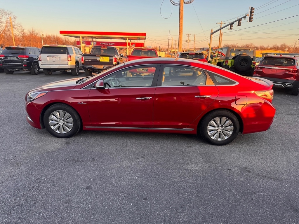 Hyundai Sonata Hybrid Base 2016