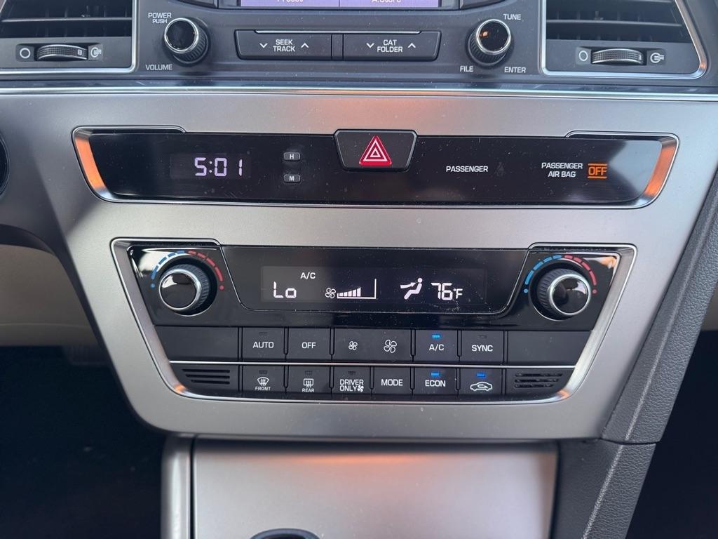 Hyundai Sonata Hybrid Base 2016