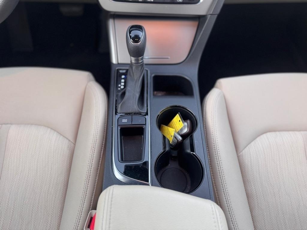 Hyundai Sonata Hybrid Base 2016