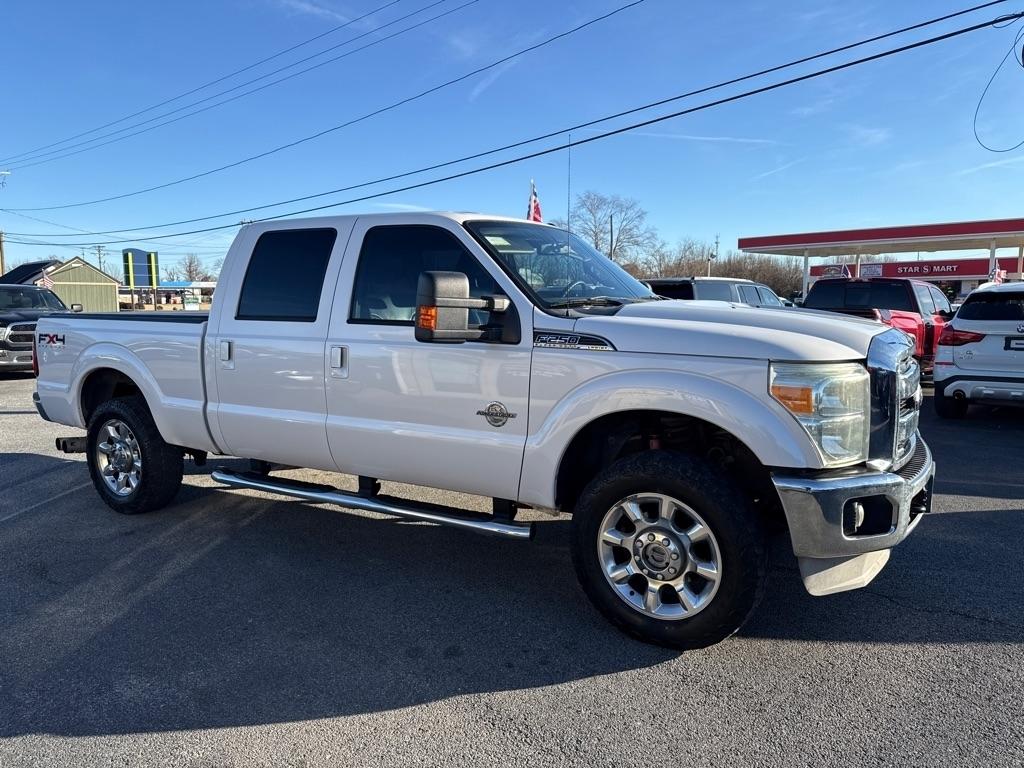 Ford Super Duty F-250 SRW XL Crew Cab 4WD 2011