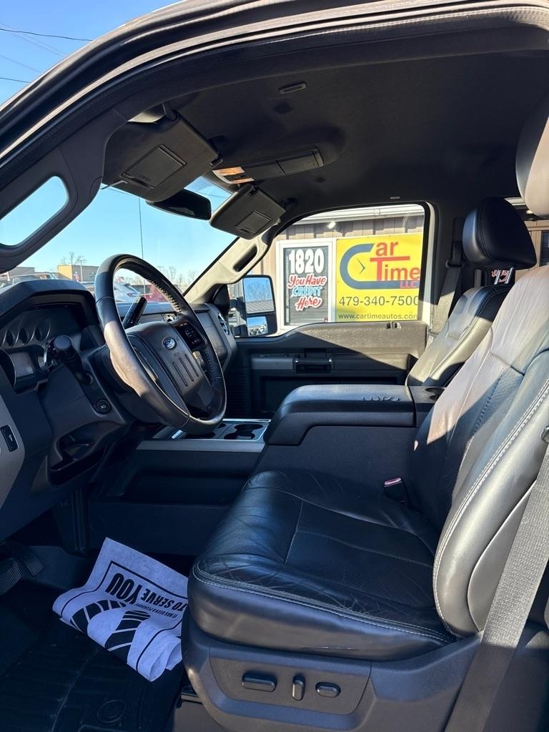 Ford Super Duty F-250 SRW XL Crew Cab 4WD 2011