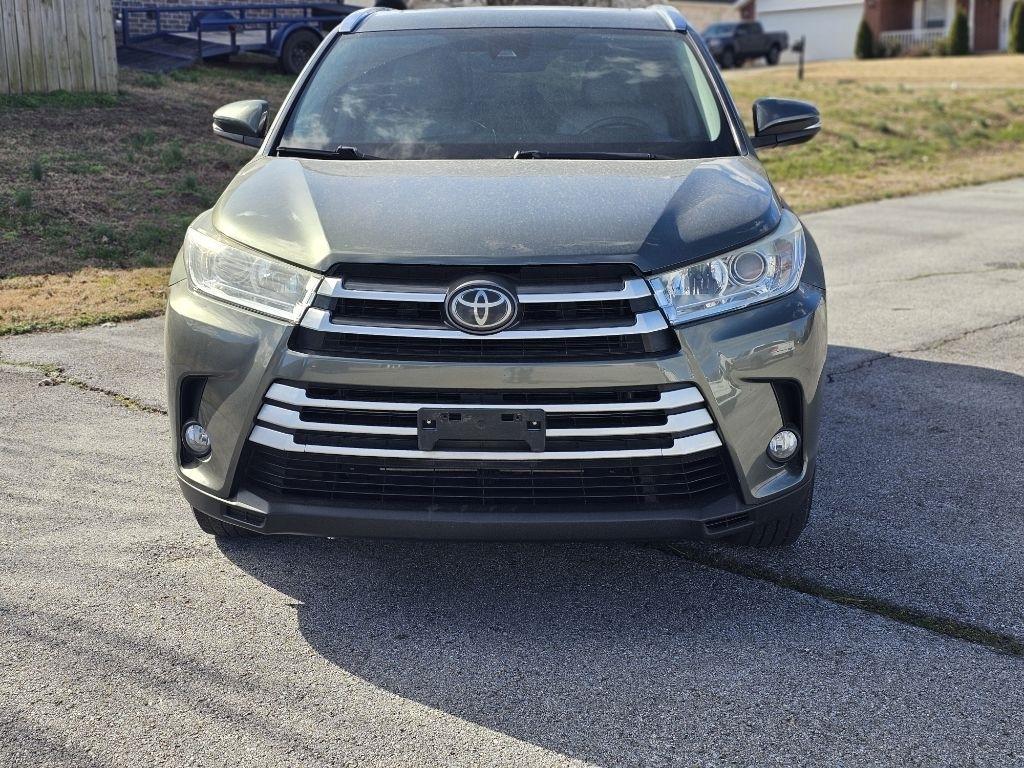 Toyota Highlander SE FWD V6 2018