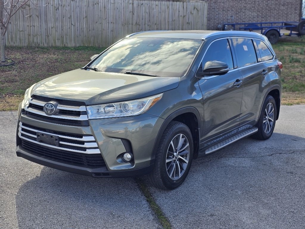 Toyota Highlander SE FWD V6 2018