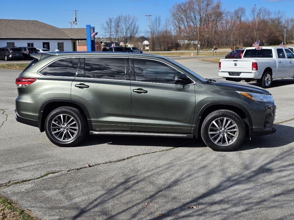 Toyota Highlander SE FWD V6 2018