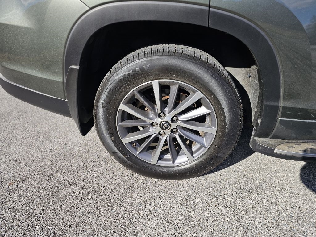 Toyota Highlander SE FWD V6 2018