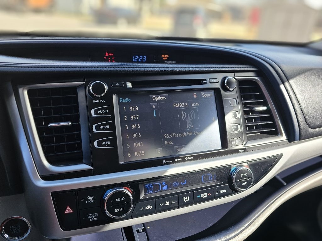 Toyota Highlander SE FWD V6 2018