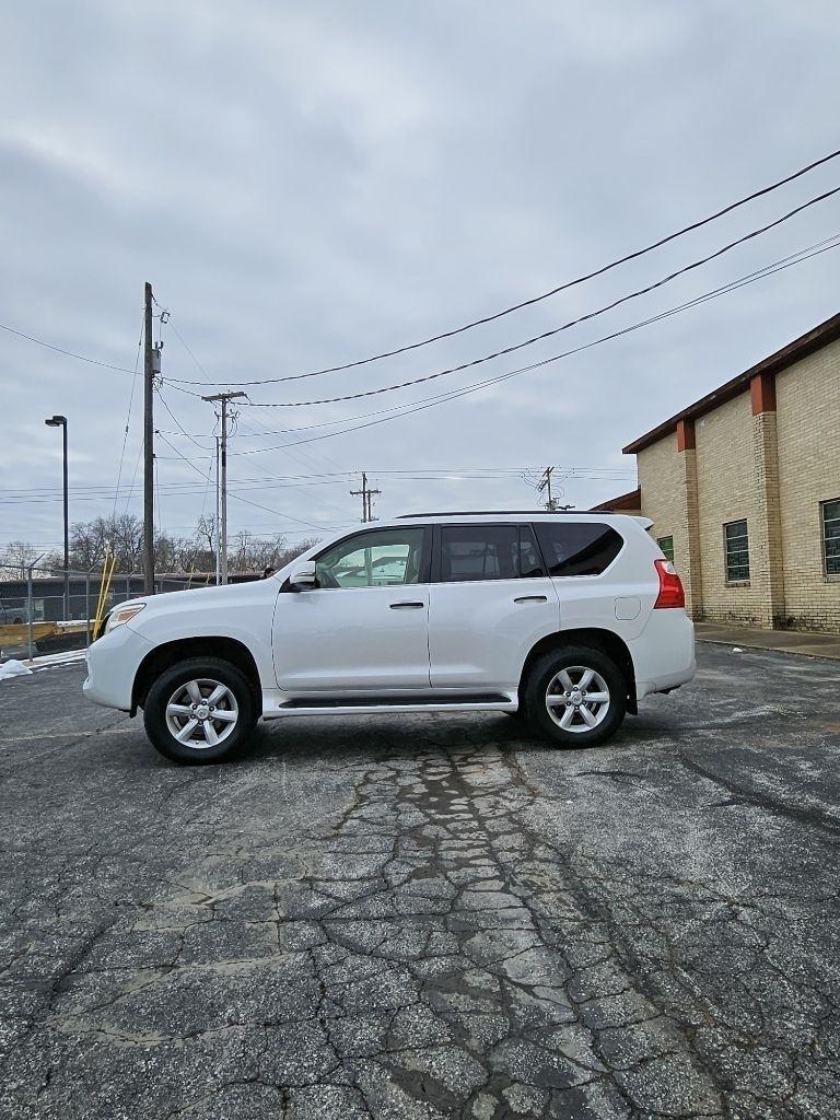Lexus GX 460 Sport Utility 2010