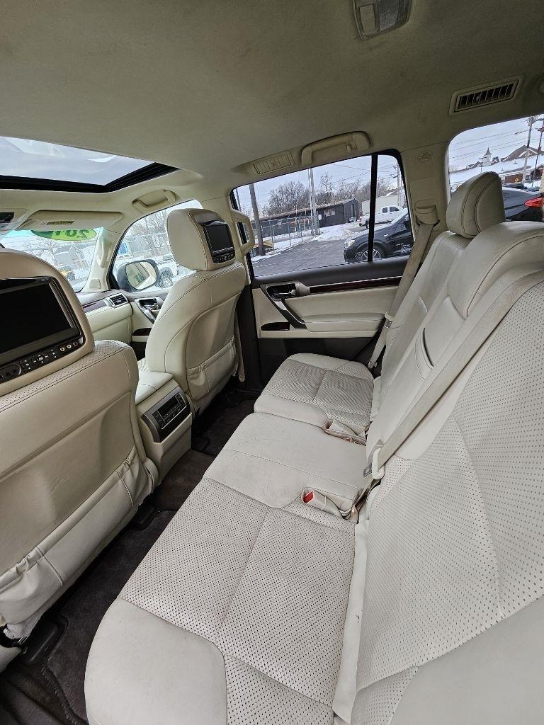 Lexus GX 460 Sport Utility 2010