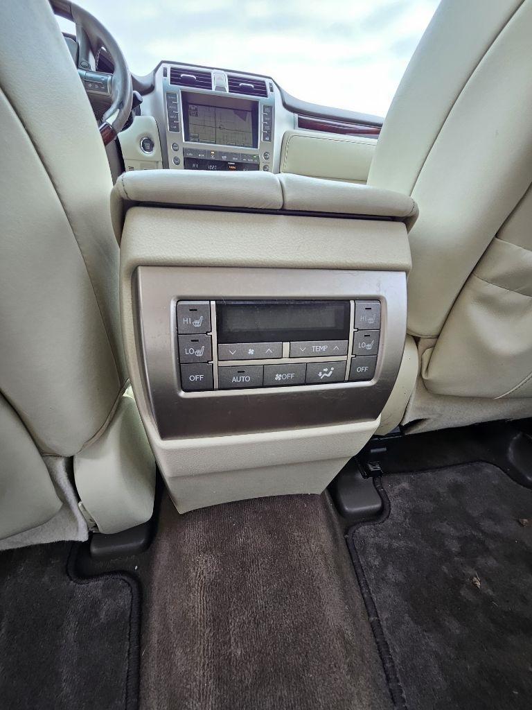 Lexus GX 460 Sport Utility 2010