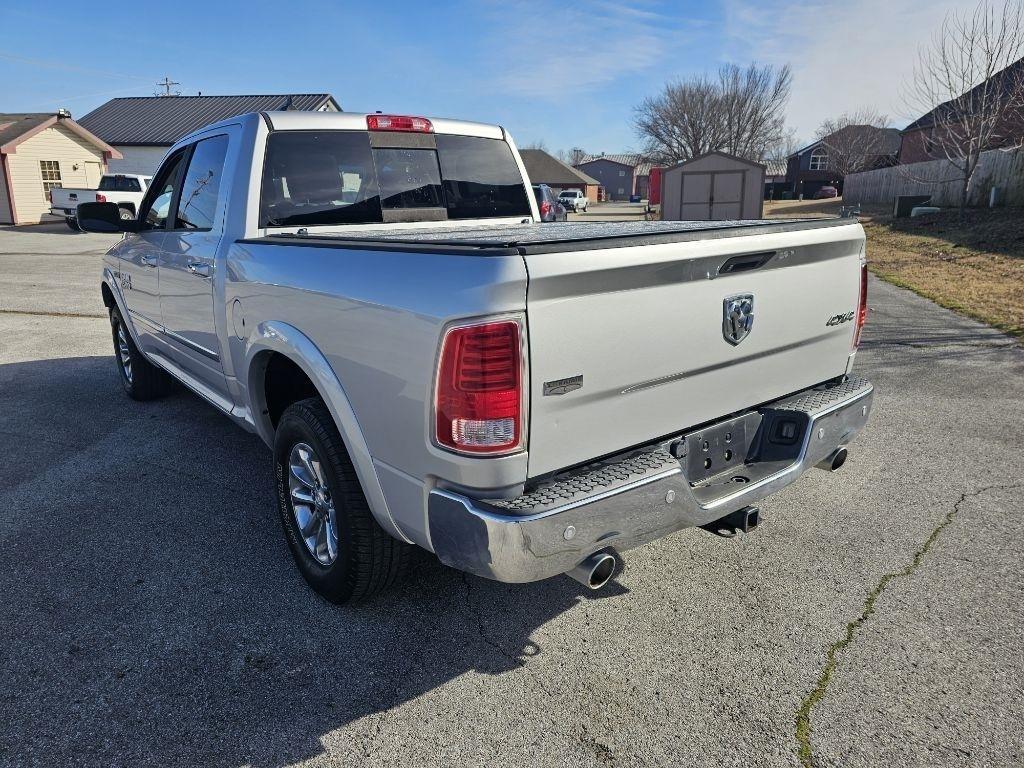 RAM 1500 Laramie Crew Cab SWB 4WD 2014