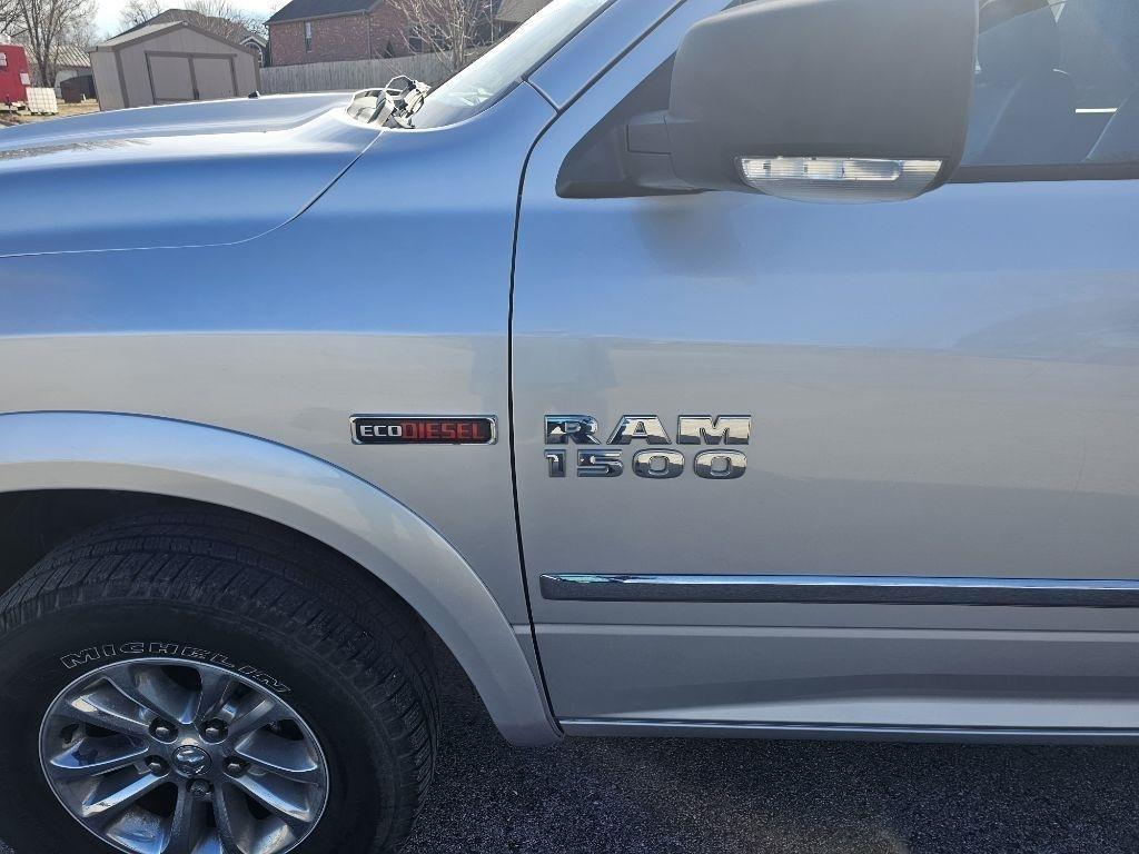 RAM 1500 Laramie Crew Cab SWB 4WD 2014