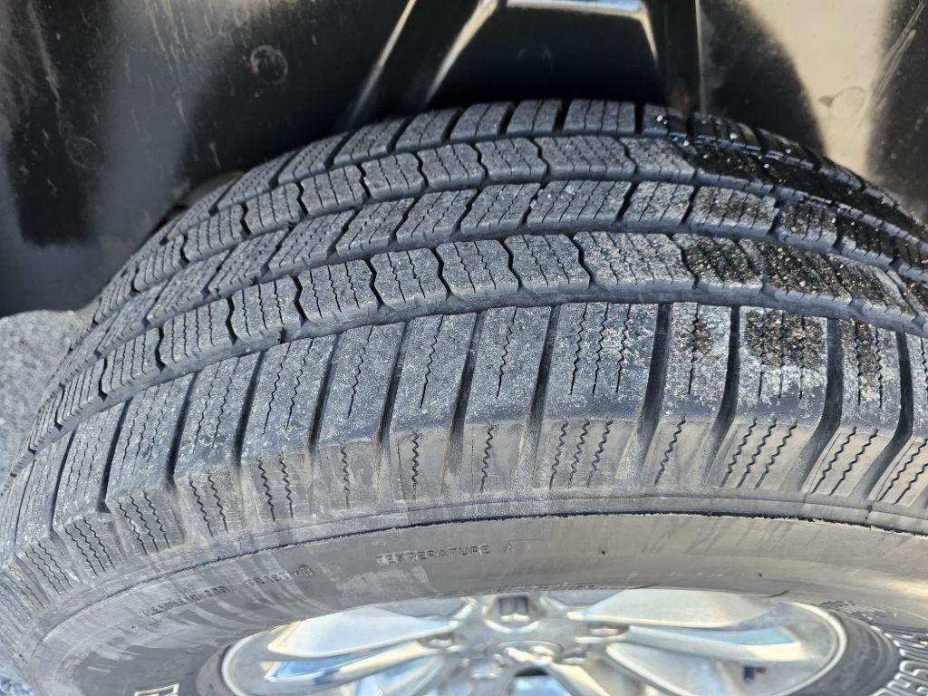 RAM 1500 Laramie Crew Cab SWB 4WD 2014