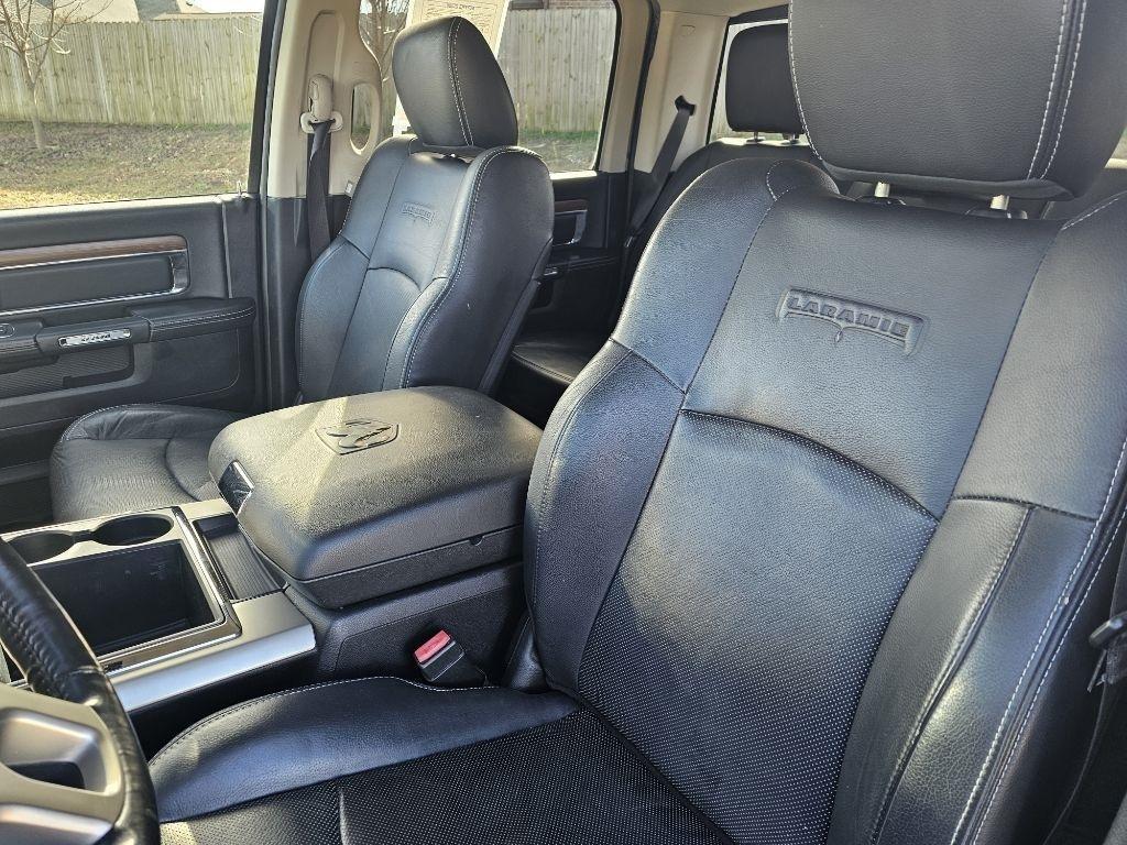 RAM 1500 Laramie Crew Cab SWB 4WD 2014