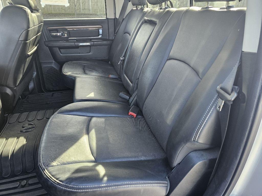 RAM 1500 Laramie Crew Cab SWB 4WD 2014