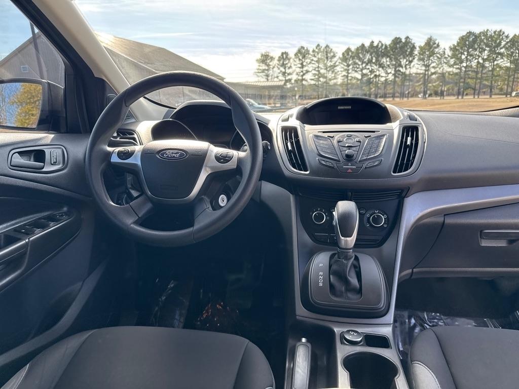 Ford Escape S FWD 2015