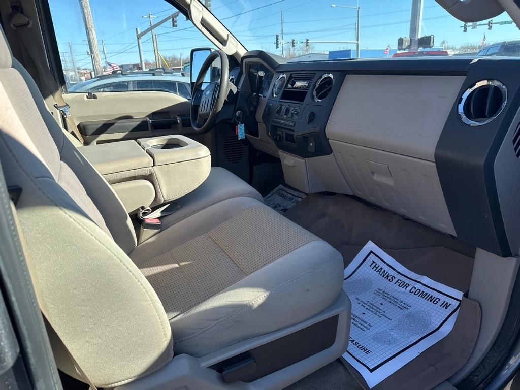 Ford Super Duty F-250 SRW XL Crew Cab 4WD 2008