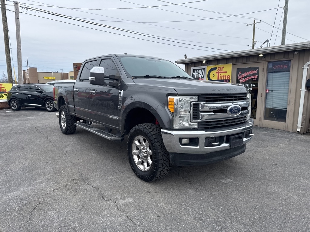 Ford Super Duty F-250 SRW Lariat Crew Cab 4WD 2017