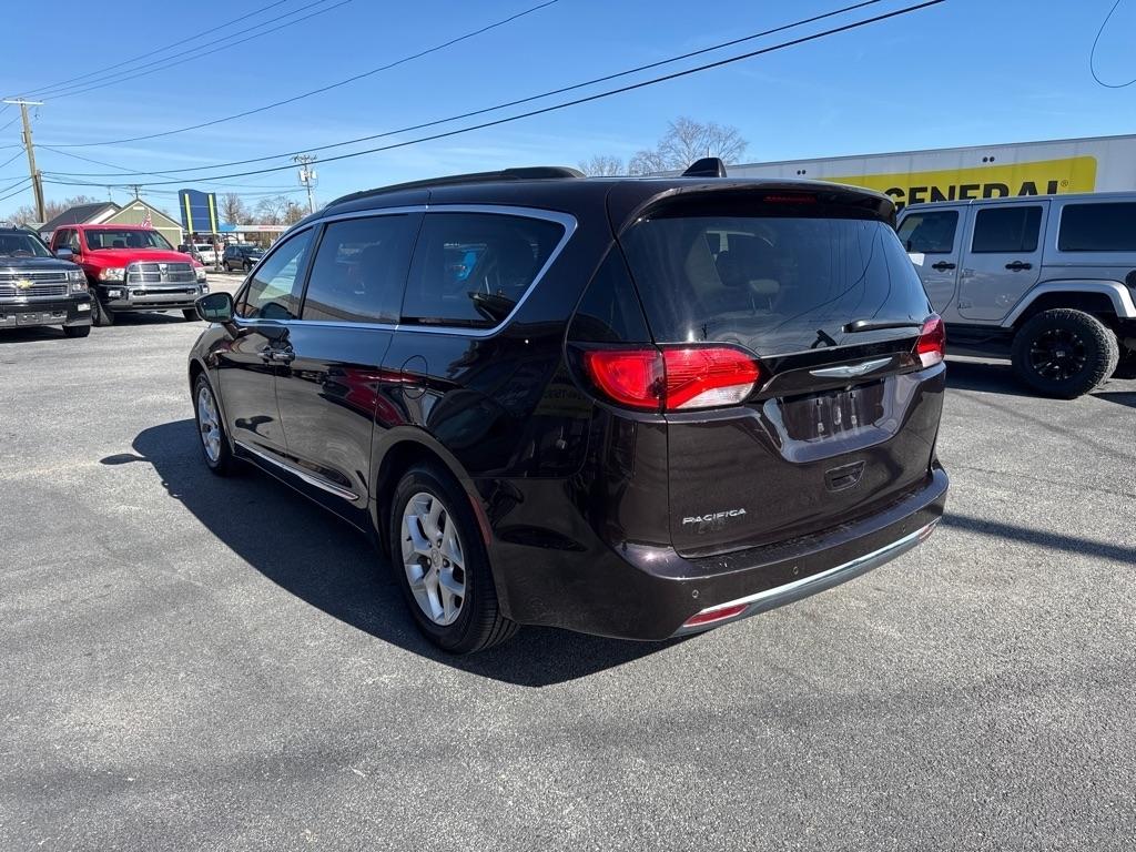 Chrysler Pacifica Touring-L 2017