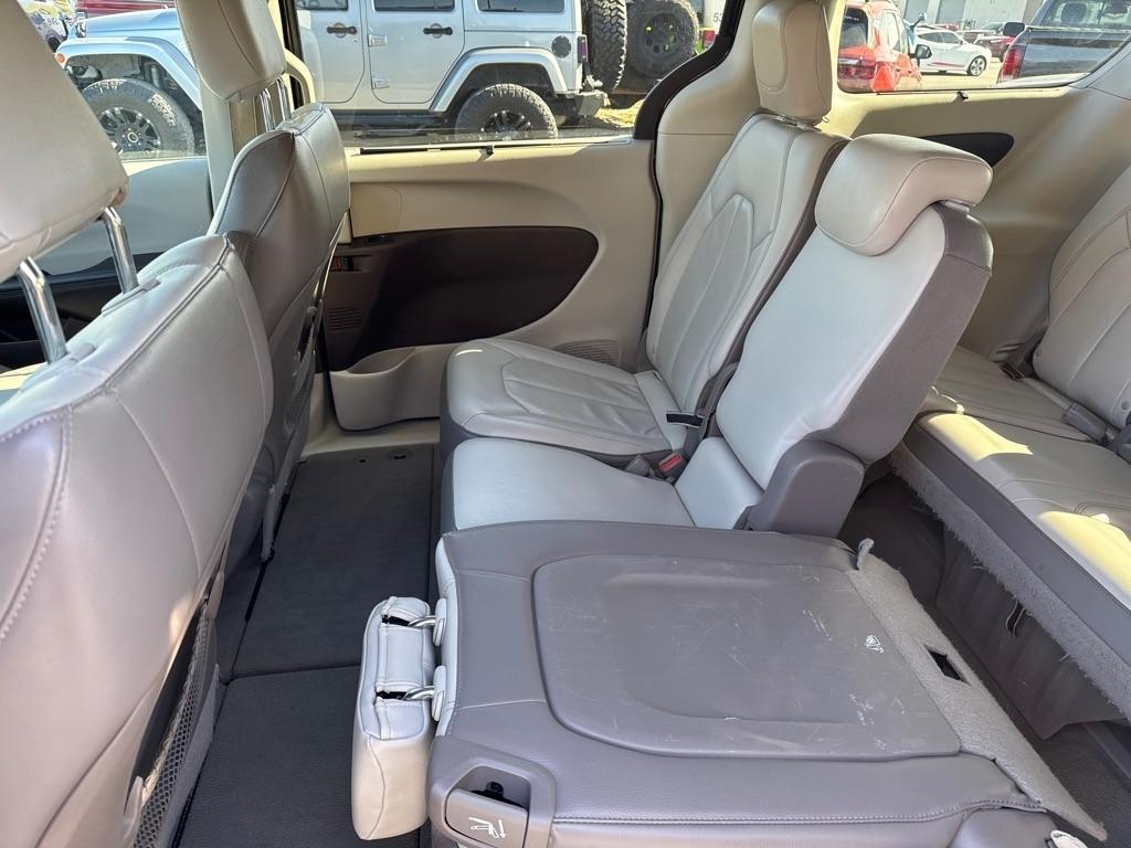 Chrysler Pacifica Touring-L 2017