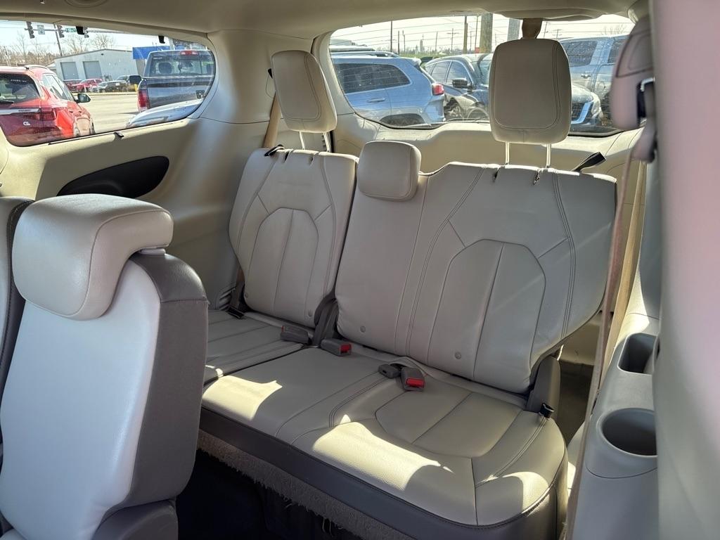 Chrysler Pacifica Touring-L 2017