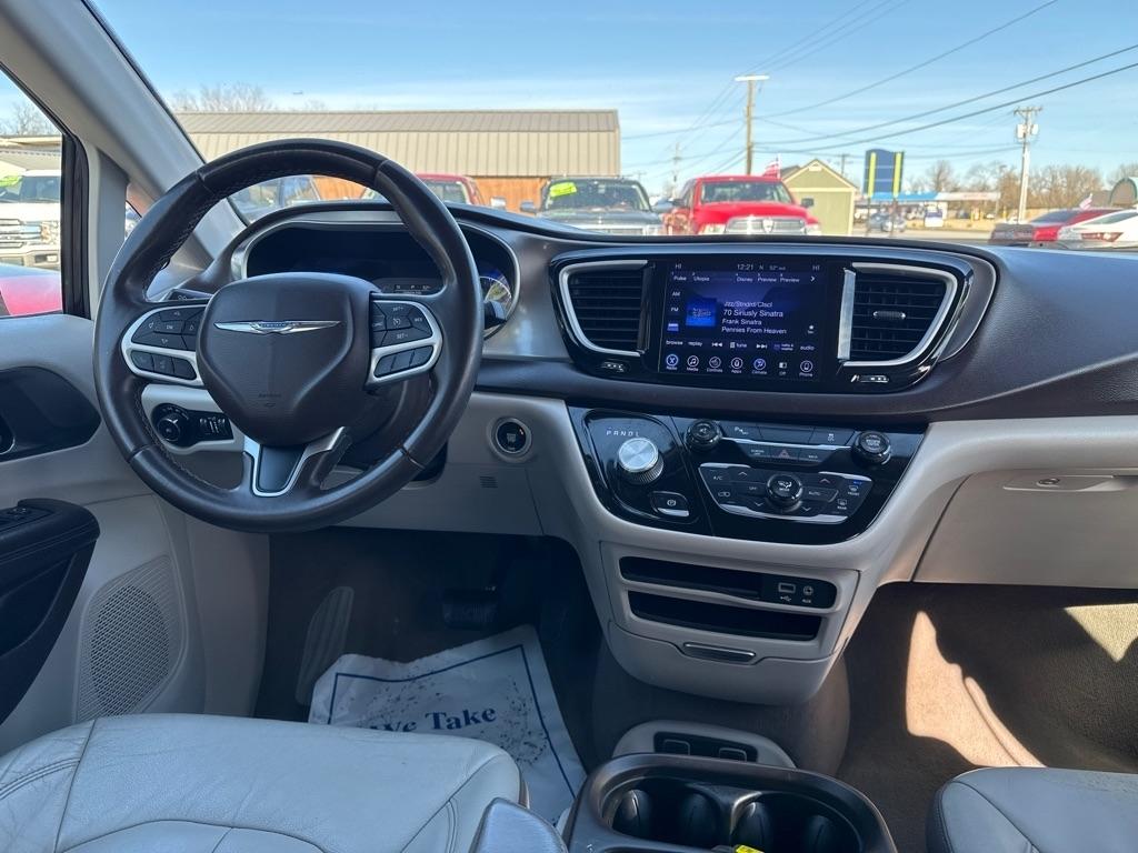 Chrysler Pacifica Touring-L 2017