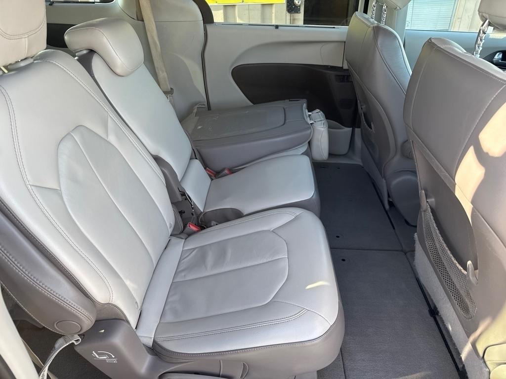 Chrysler Pacifica Touring-L 2017