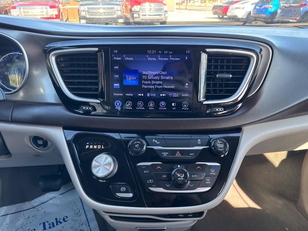 Chrysler Pacifica Touring-L 2017