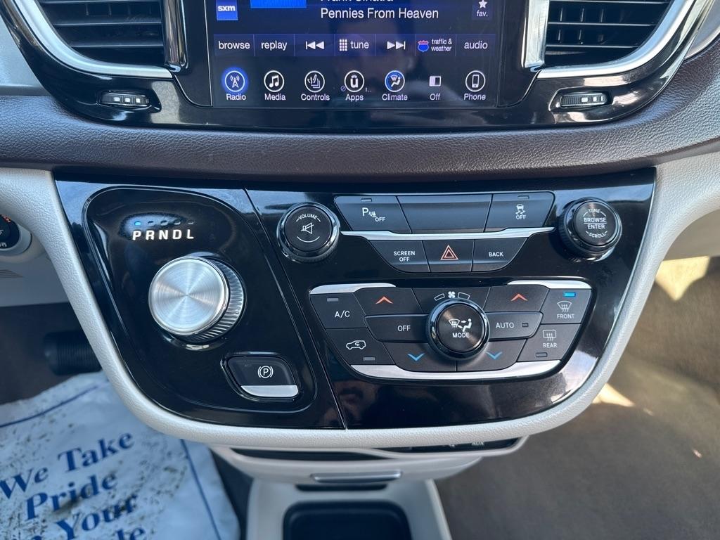 Chrysler Pacifica Touring-L 2017