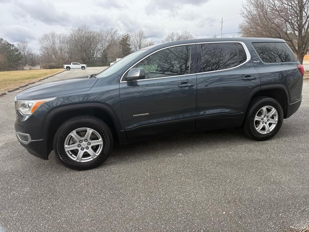 GMC Acadia SLE-1 FWD 2019