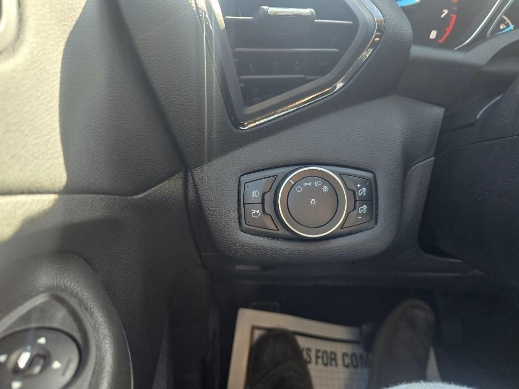 Ford Escape Titanium 4WD 2016