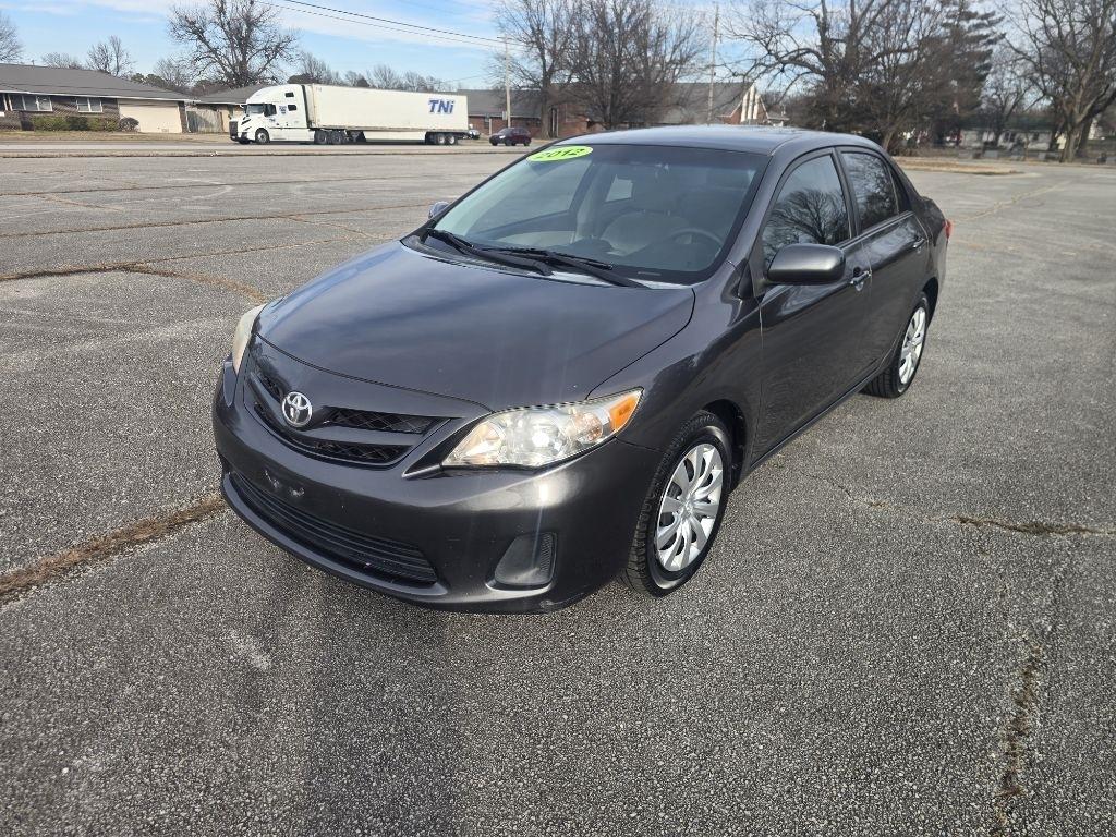 Toyota Corolla L 4-Speed AT 2012
