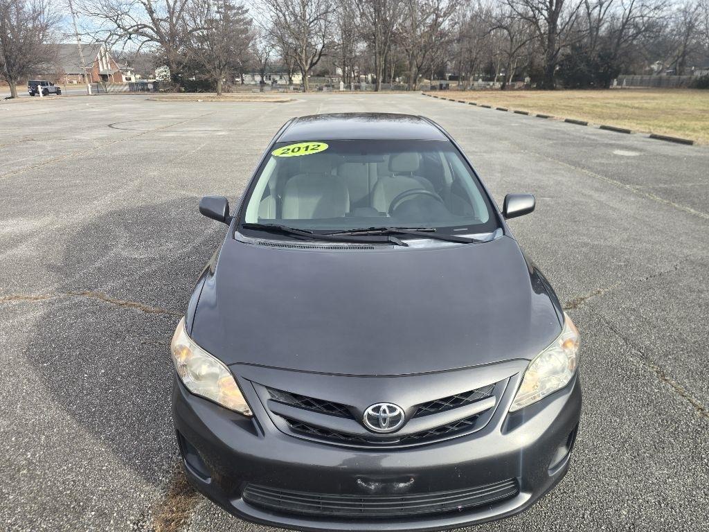 Toyota Corolla L 4-Speed AT 2012