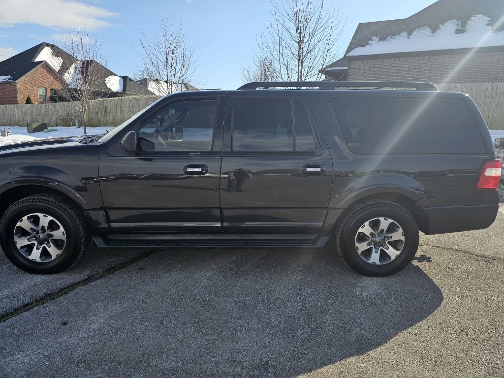 Ford Expedition EL King Ranch 4WD 2011