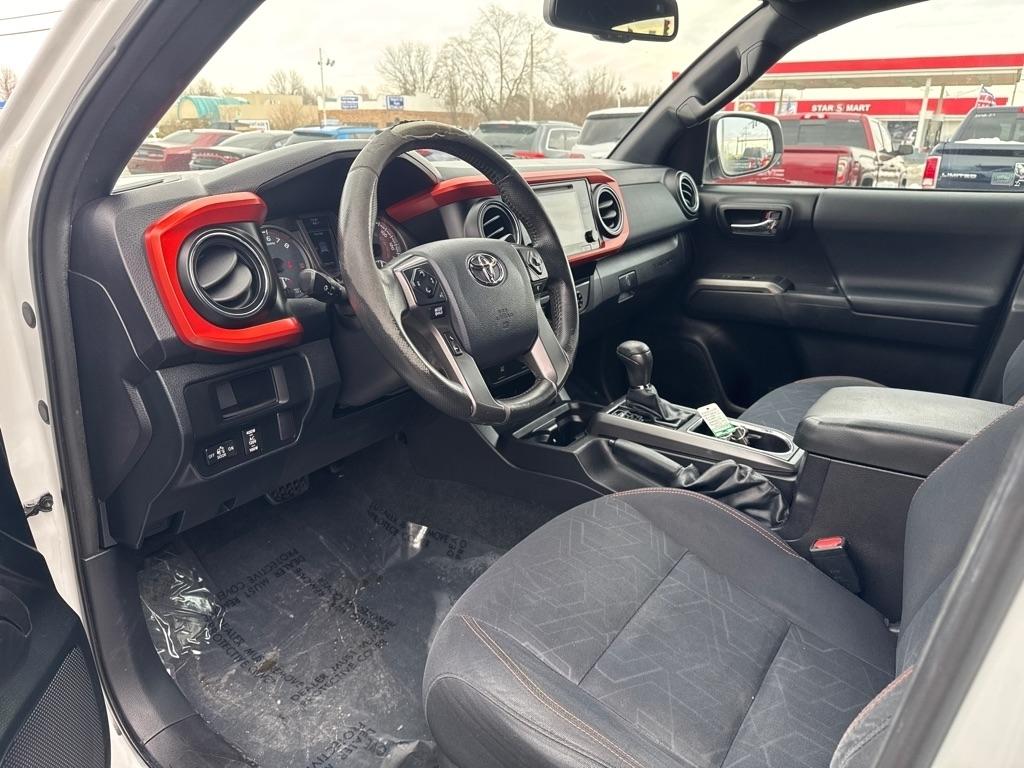 Toyota Tacoma SR5 Double Cab Long Bed V6 6AT 4WD 2016