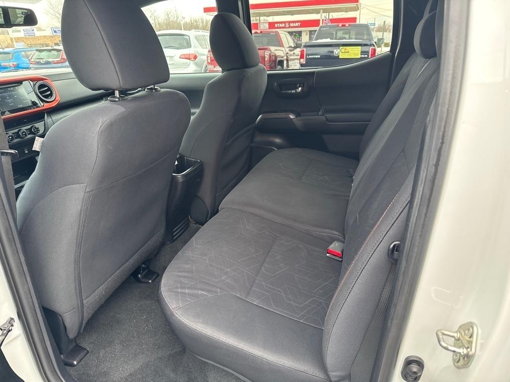 Toyota Tacoma SR5 Double Cab Long Bed V6 6AT 4WD 2016