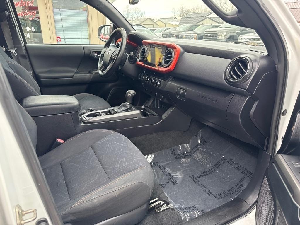 Toyota Tacoma SR5 Double Cab Long Bed V6 6AT 4WD 2016