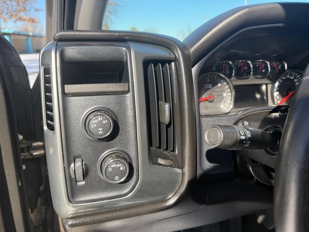 Chevrolet Silverado 1500 1LT Crew Cab 4WD 2014