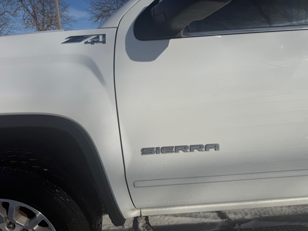 GMC Sierra 1500 SLE Crew Cab Long Box 4WD 2016