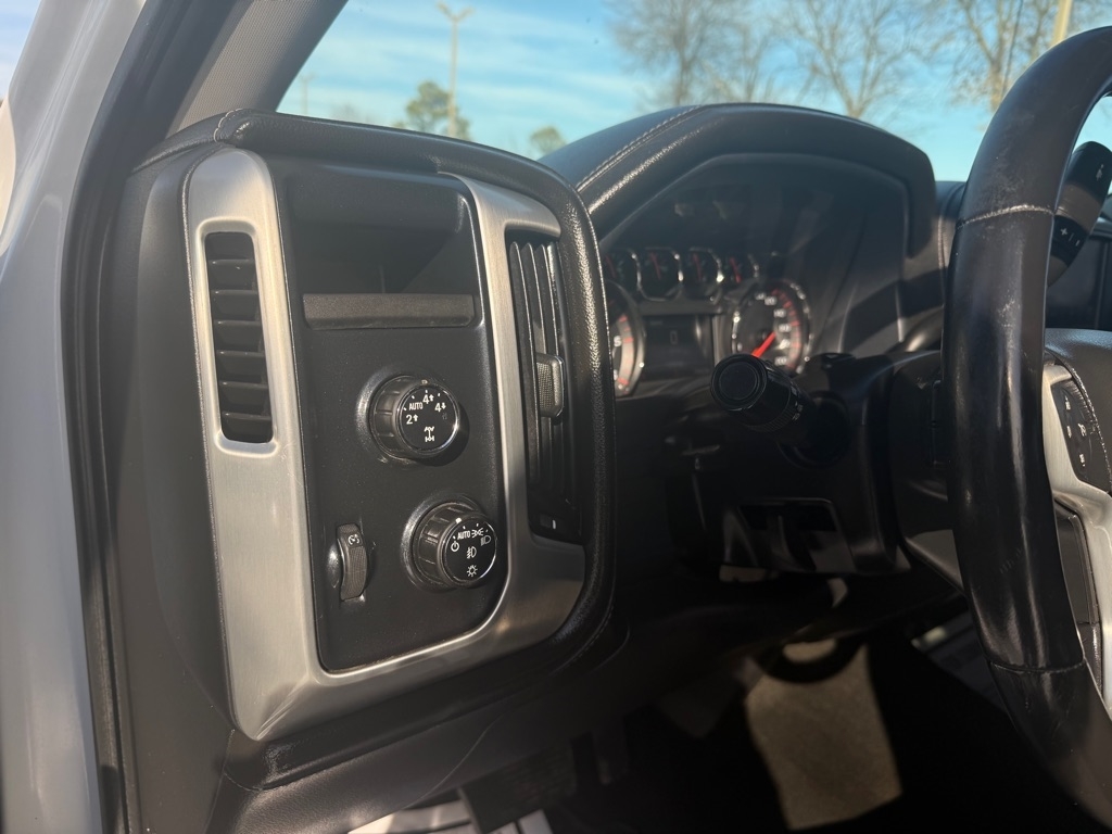 GMC Sierra 1500 SLE Crew Cab Long Box 4WD 2016