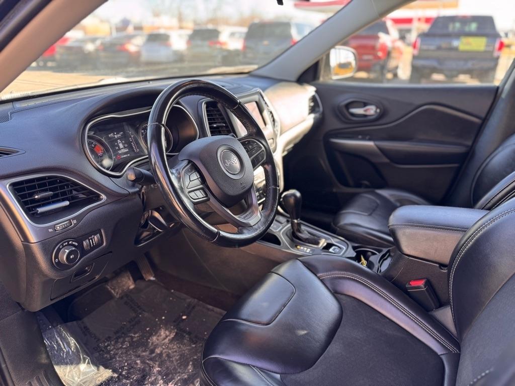 Jeep Cherokee Latitude Plus FWD 2019